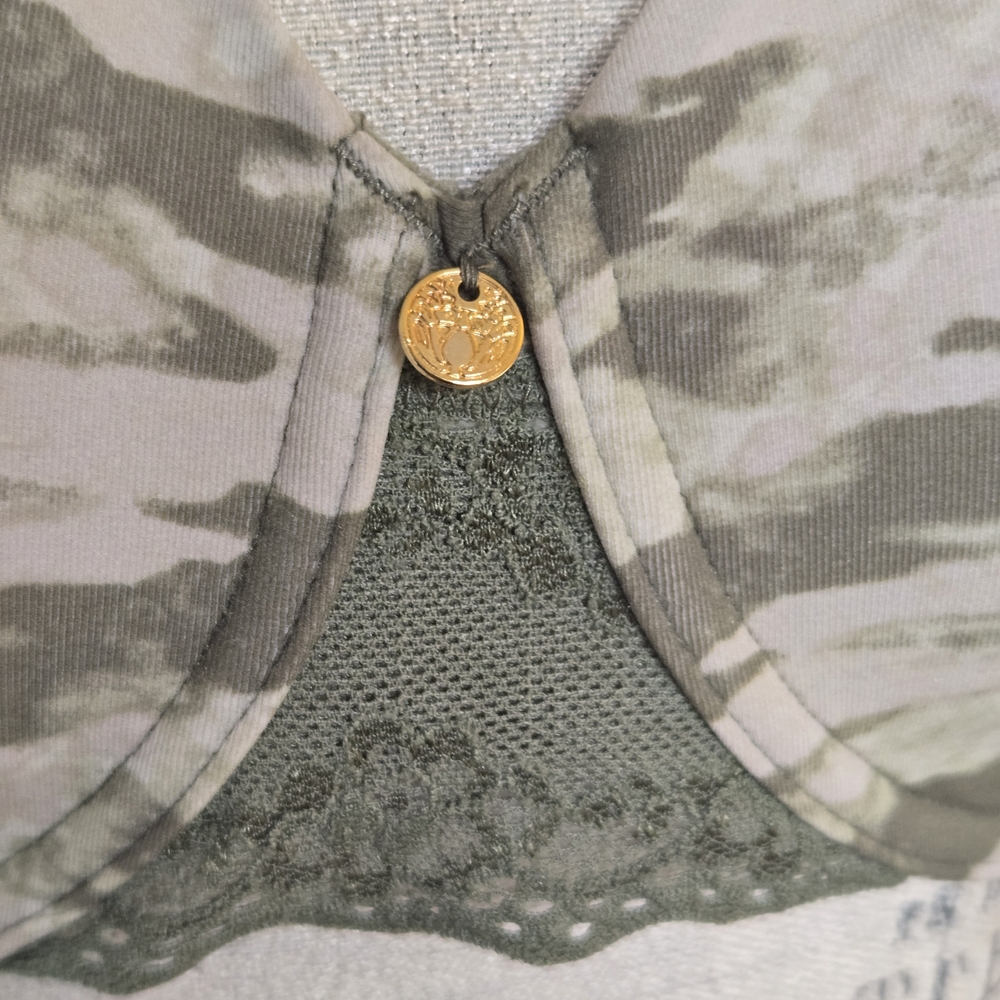 Natori Camouflage Bra - Green and Cream - Picture 3 of 7